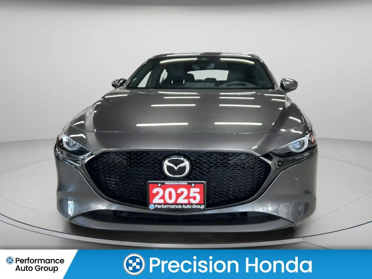 Mazda 3 снимка Mazda 3