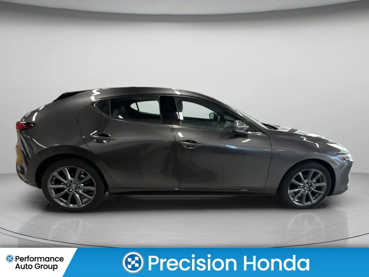 Mazda 3 снимка Mazda 3