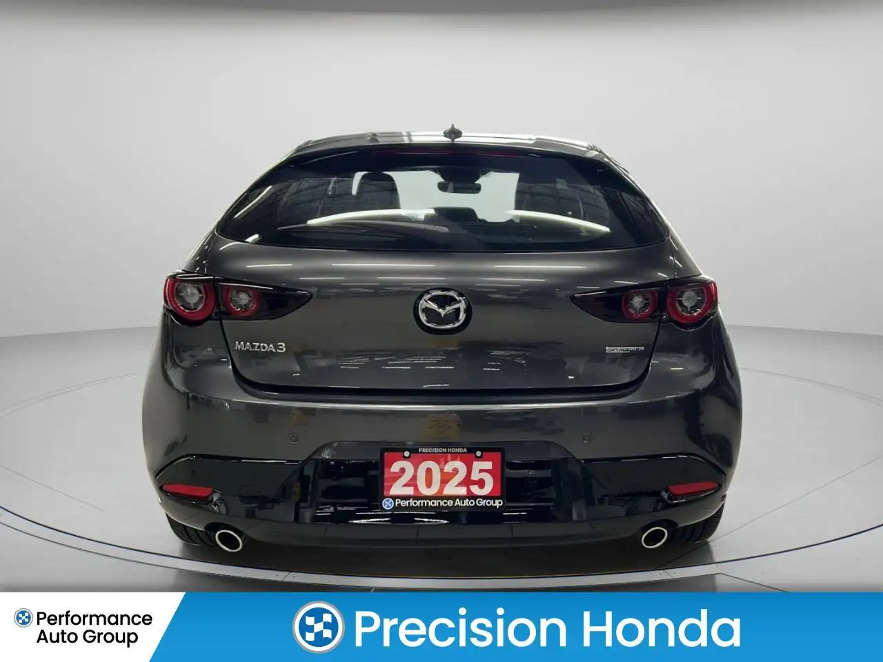 Mazda 3 снимка Mazda 3