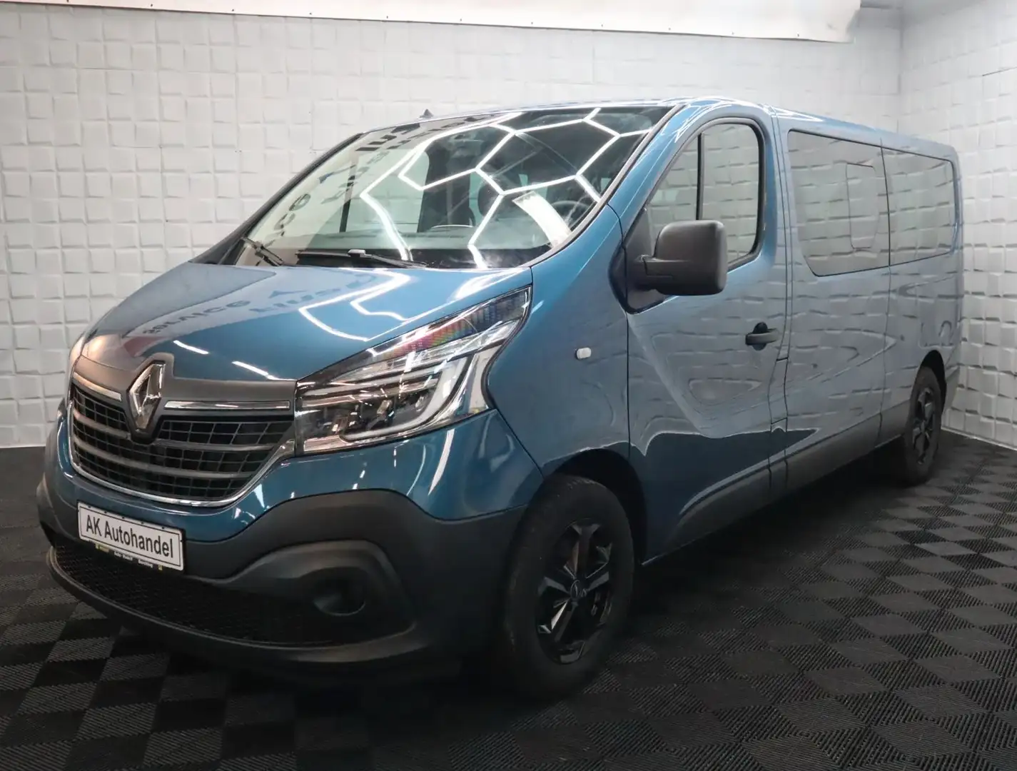 Renault Trafic Combi L2H1 3,0t Life LED Navi 8-Sitzer Blau - 1