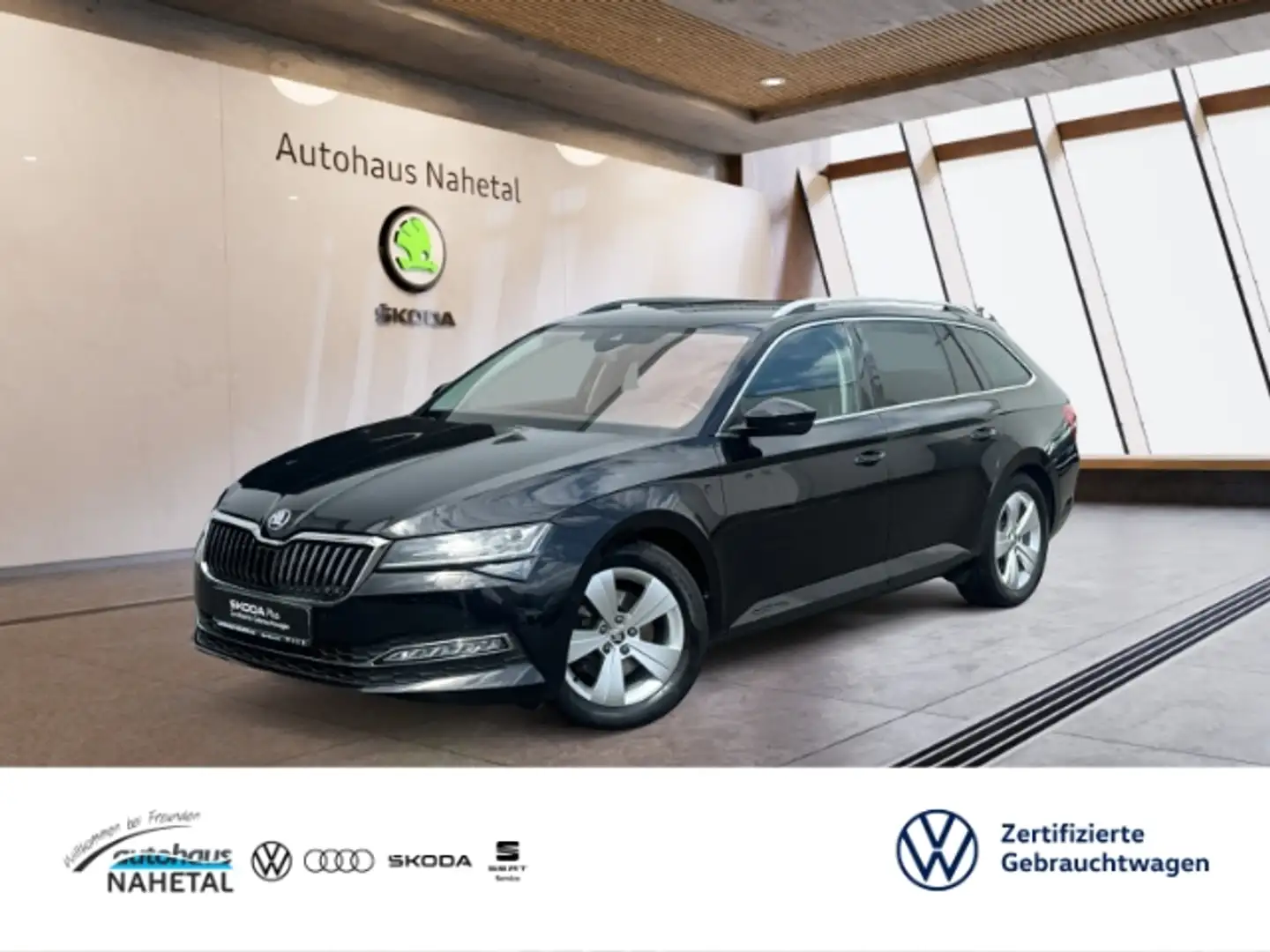 Skoda Superb Combi 2.0TDI DSG 4x4 PREM EDIT MATRIX-LED NAVI AHK Černá - 1