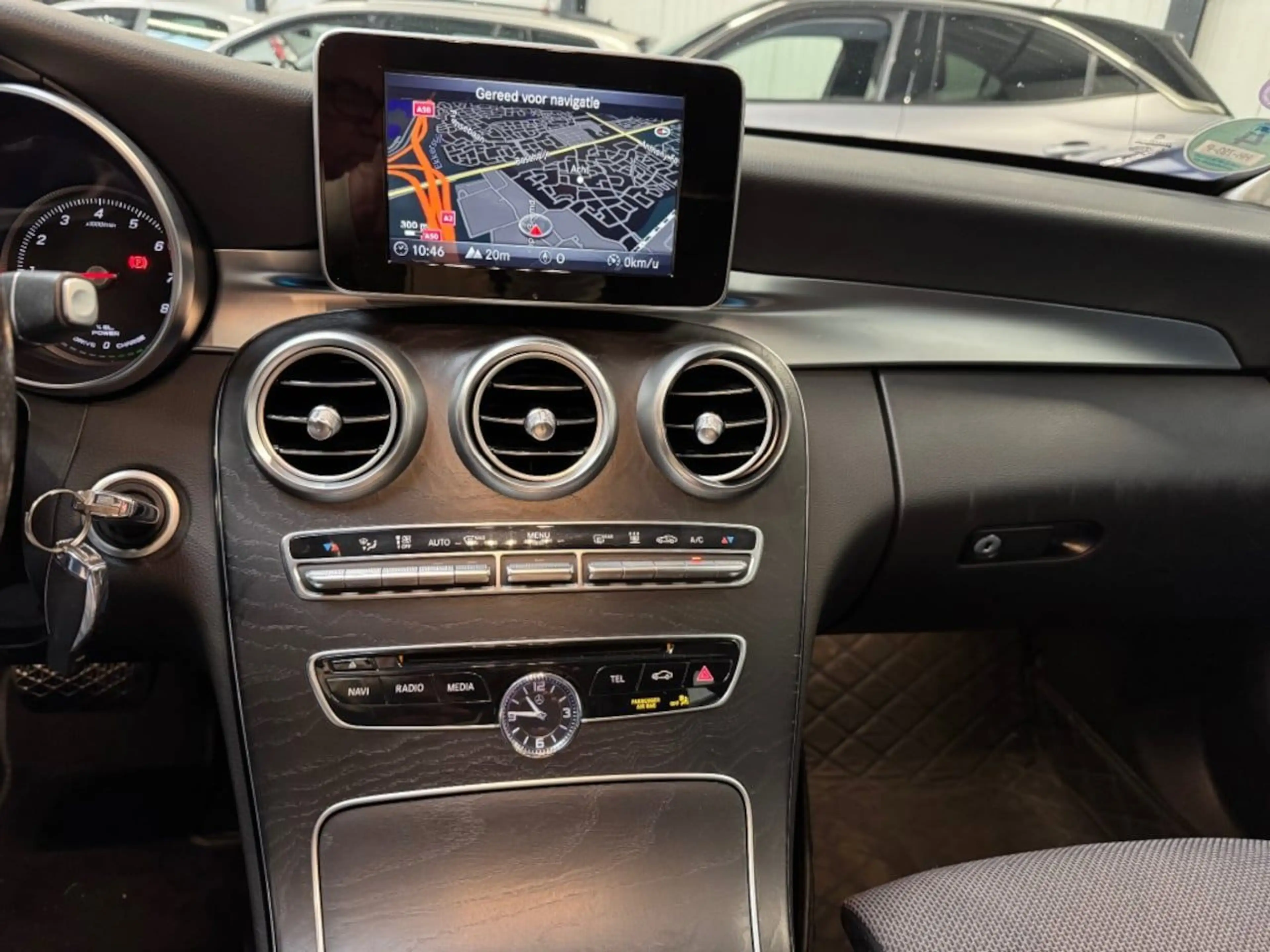 Mercedes-Benz C 350 e Lease Edition — photo 21