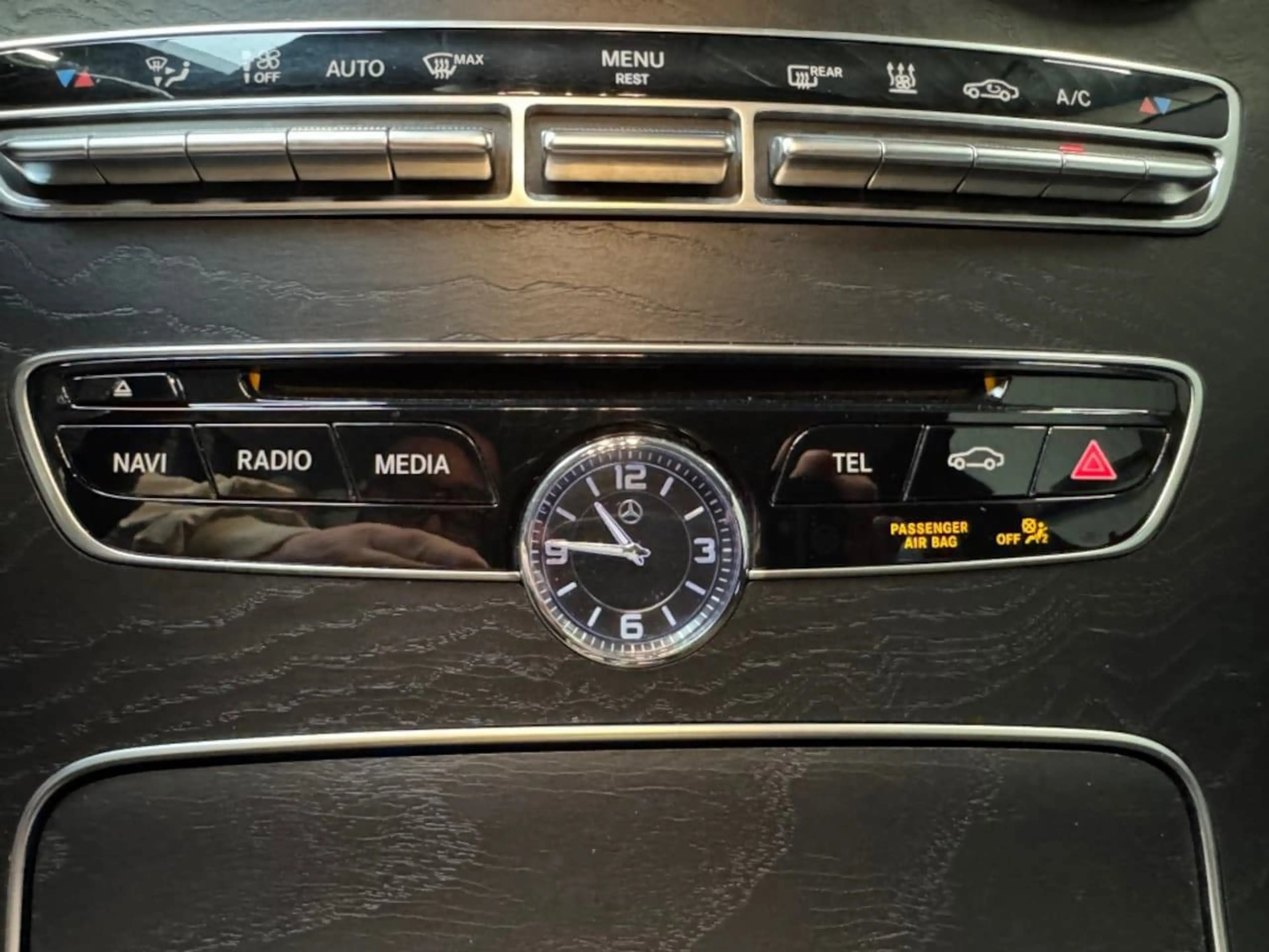 Mercedes-Benz C 350 e Lease Edition — photo 23