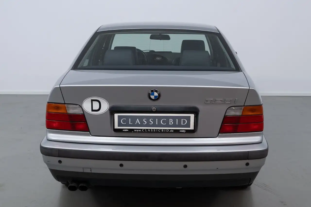 BMW 328 i, foto 4