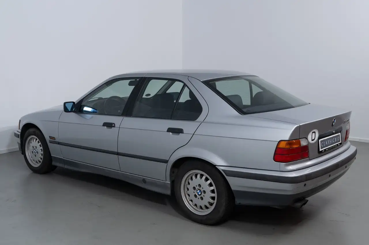BMW 328 i, foto 5