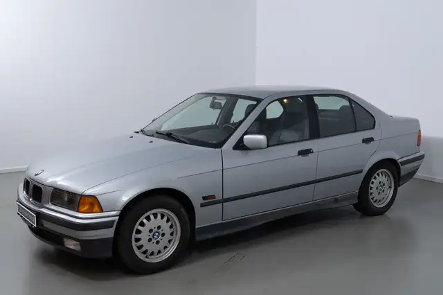 BMW 328 i