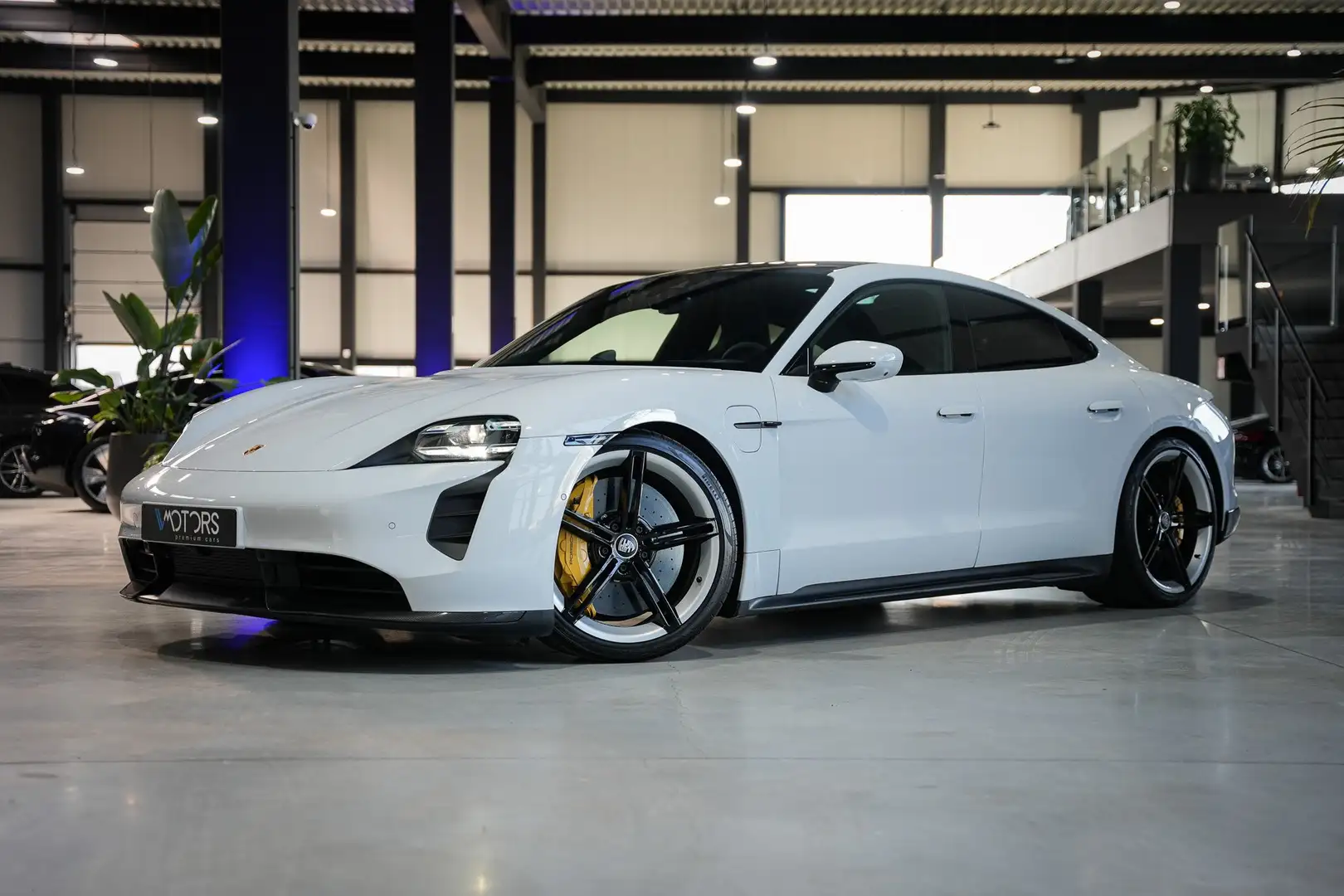 Porsche Taycan Turbo S - 93.4 kWh - sport chrono - carbon pack Blanc - 1