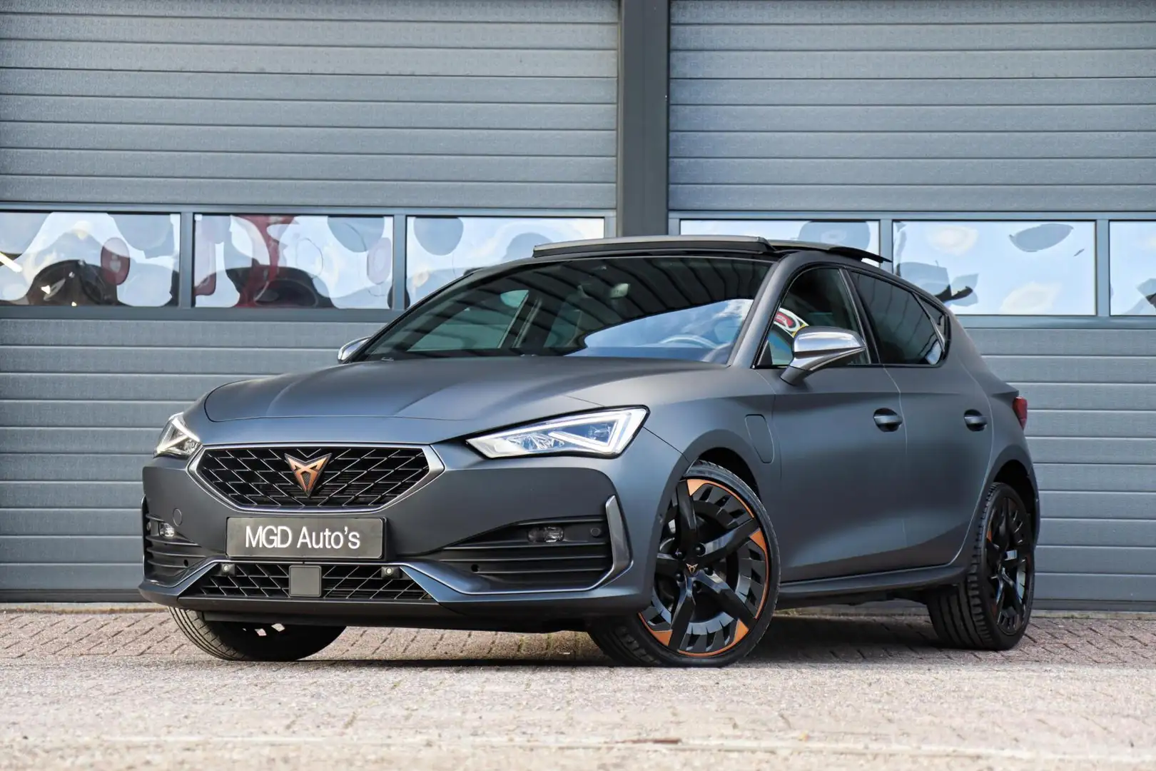 CUPRA Leon 1.4 e-Hybrid VZ Copper Edition /LED-MATRIX/PANODAK Gris - 1