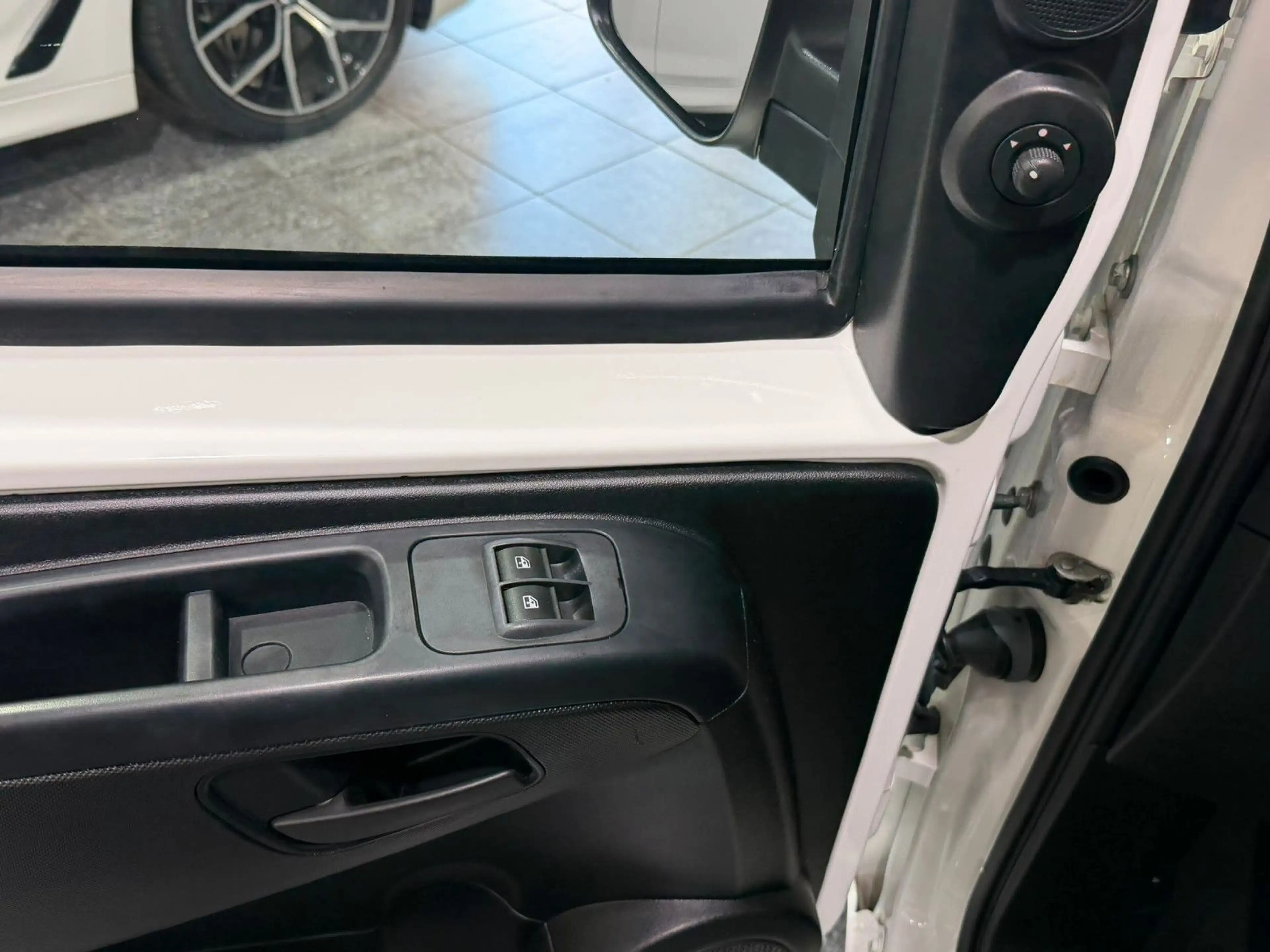 Fiat Fiorino Basis Kasten LKW*Navi*PDC*Tempomat — photo 14