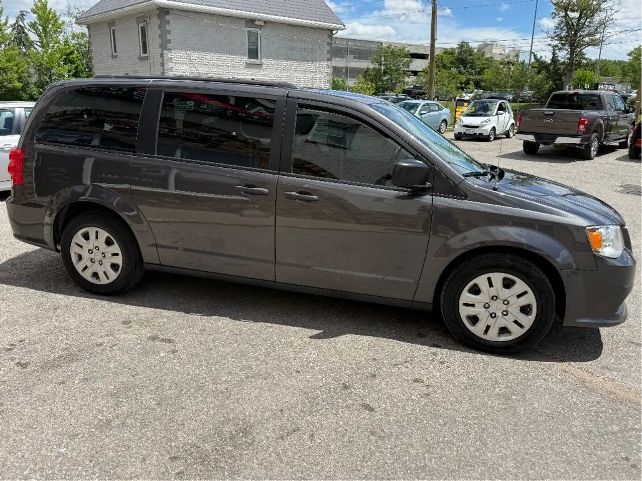Dodge Grand Caravan снимка Dodge Grand Caravan