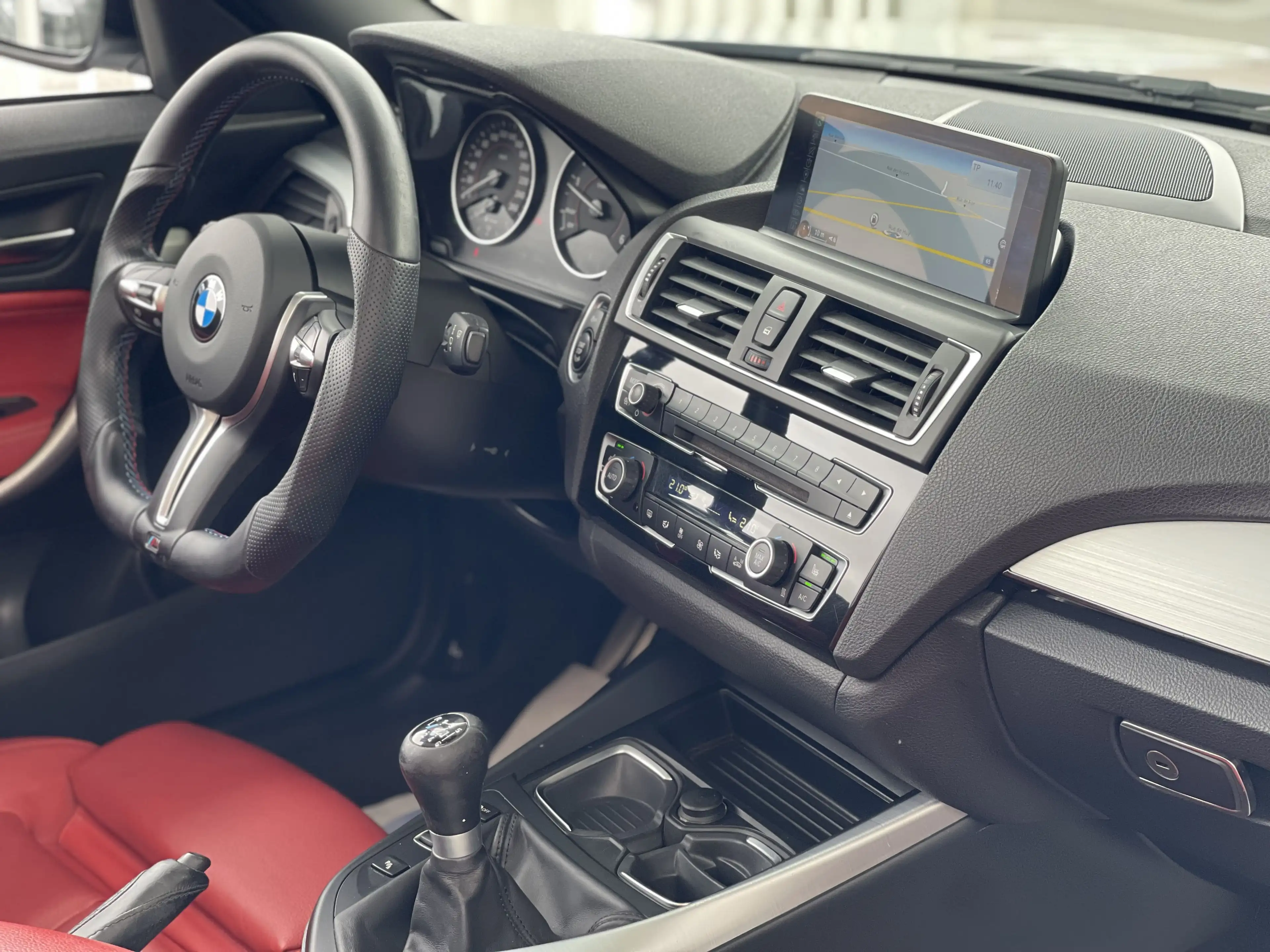 BMW 220 dA *** GARANTIE + PACK M + LED + CUIR + GPS *** — photo 13