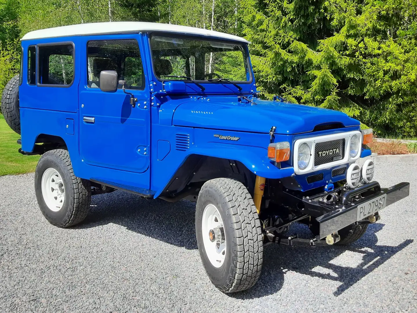 Toyota Land Cruiser BJ42 Blue - 2