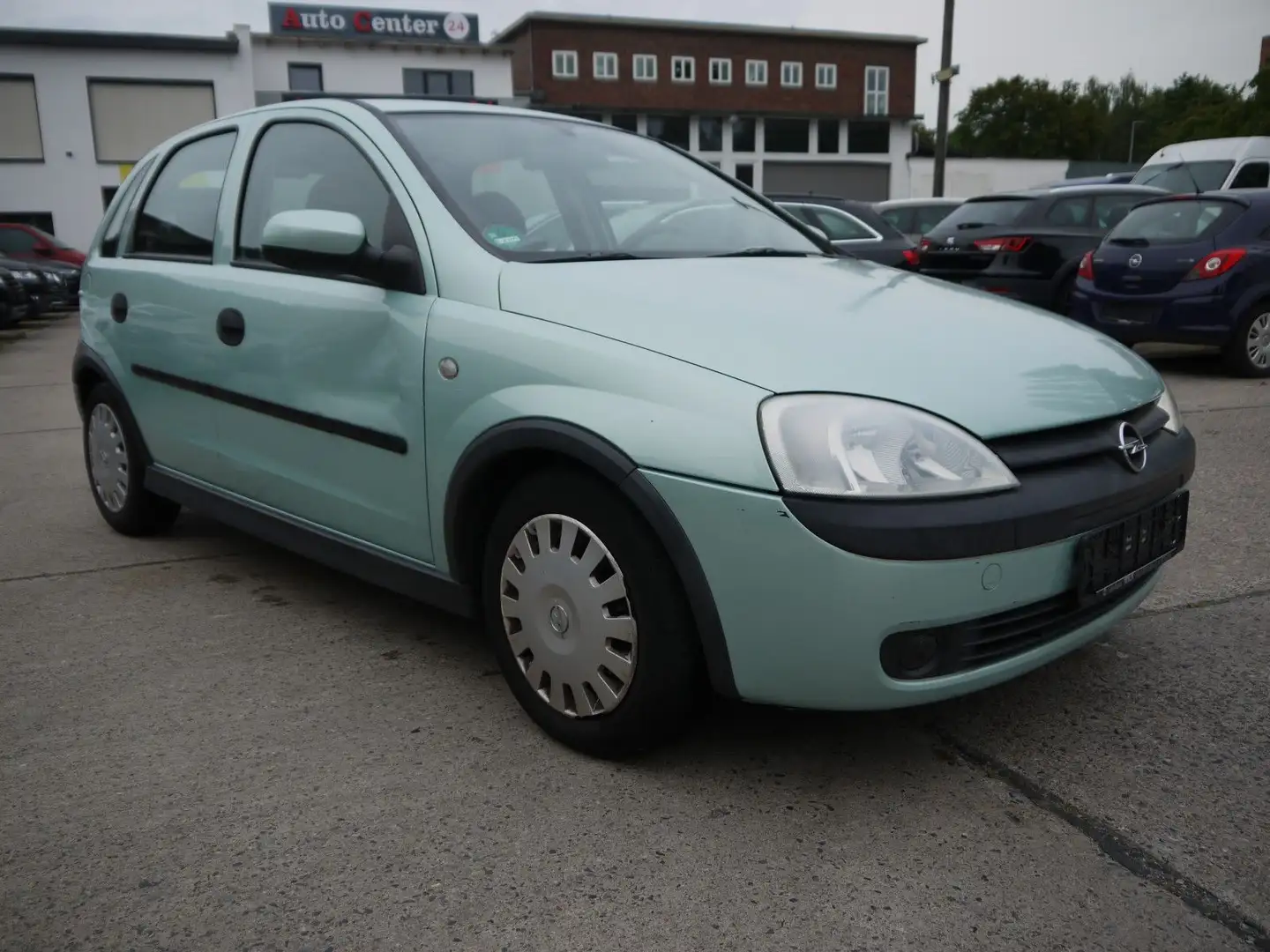 Opel Corsa 1.4 16V Comfort Grün - 1