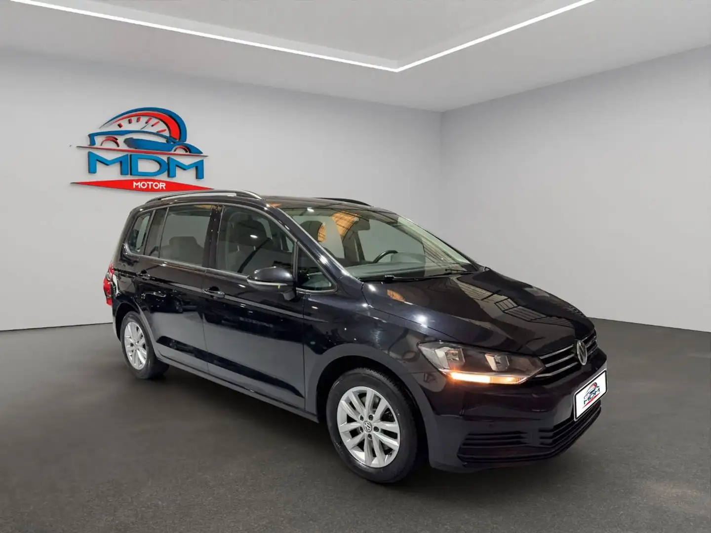 Volkswagen Touran 2.0TDI CR BMT Sport DSG7 110kW Noir - 1