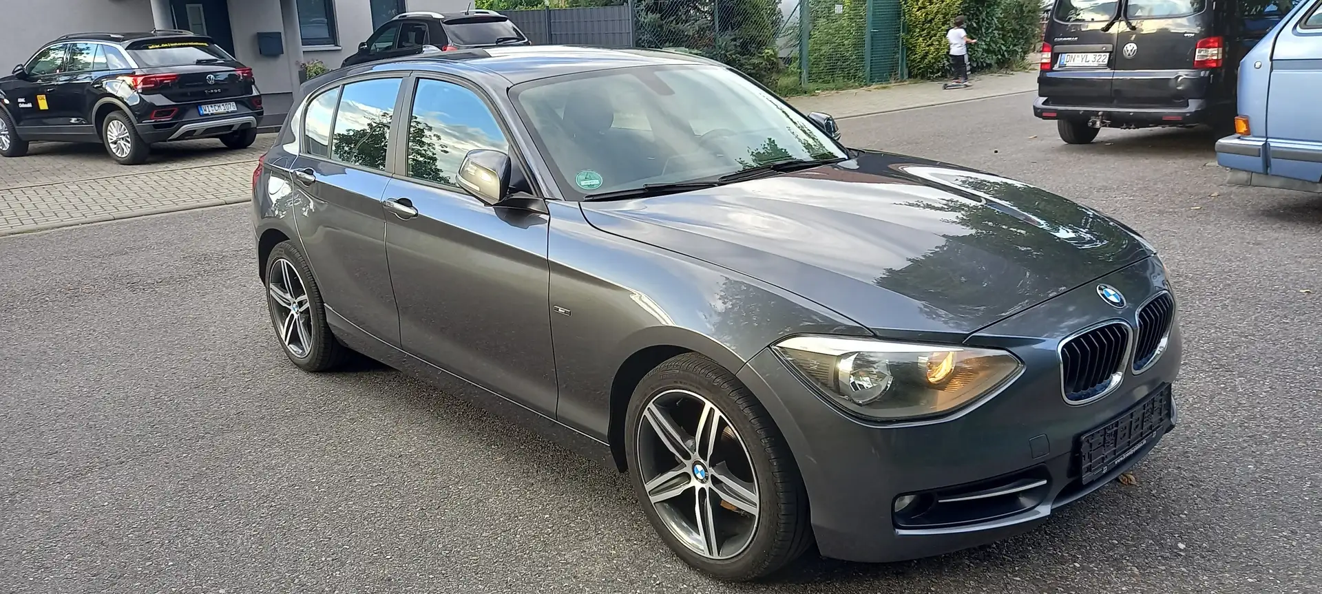 BMW 116 116 i Sportline Grau - 1