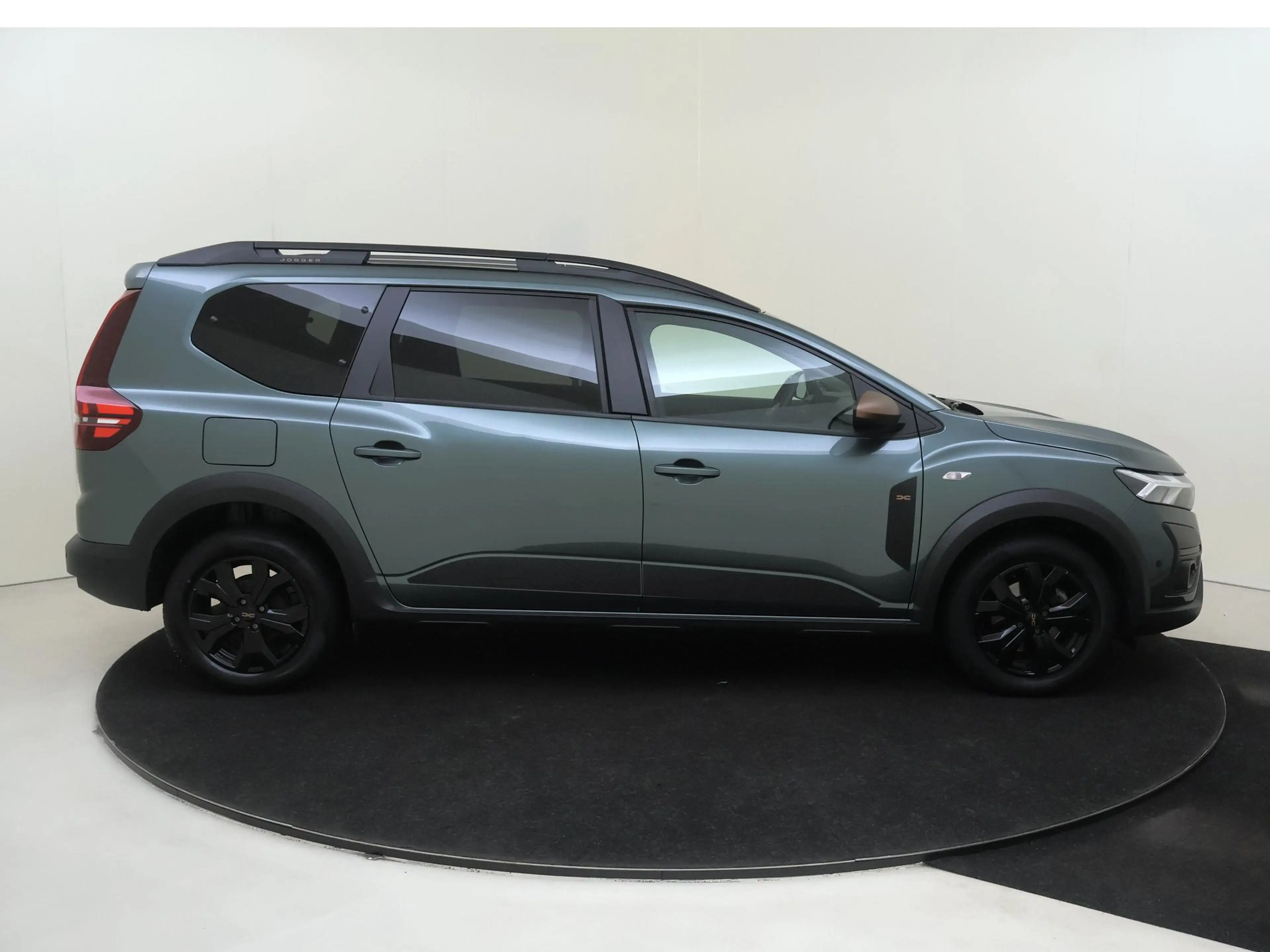 Dacia Jogger 1.0 TCe 110 Extreme 7persoons | Carplay | Stoelver — photo 9