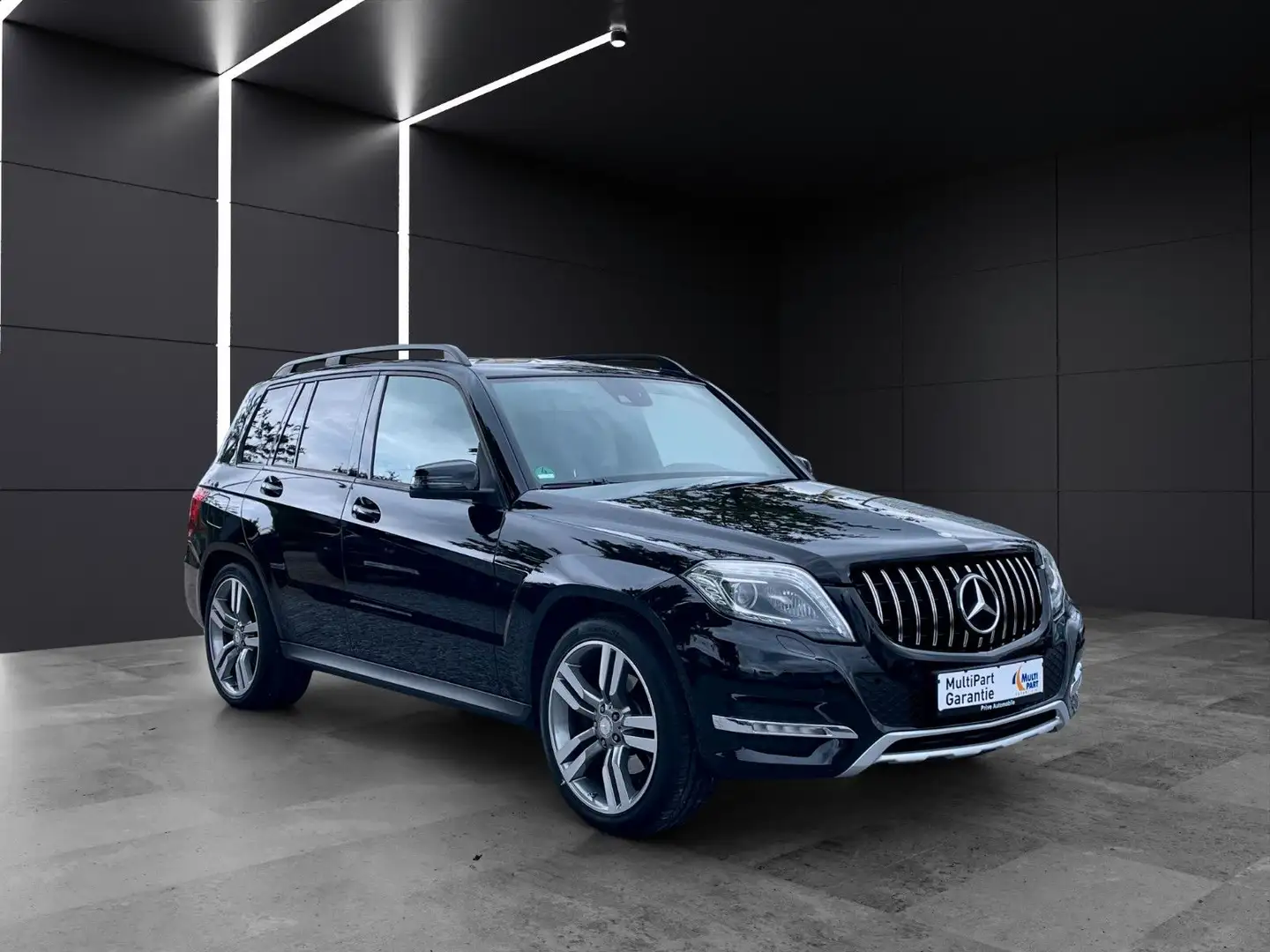 Mercedes-Benz GLK 350 350 4Matic AHK~Bi-Xenon~SHZ~MFL~H&K Sound7~TOP Noir - 1