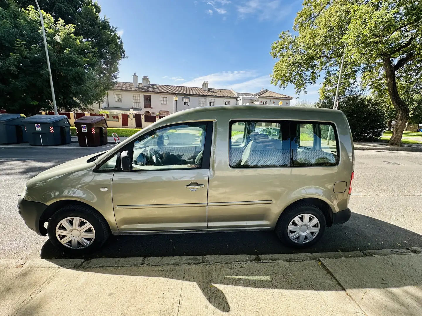 Volkswagen Caddy 1.9TDI Kombi - 1