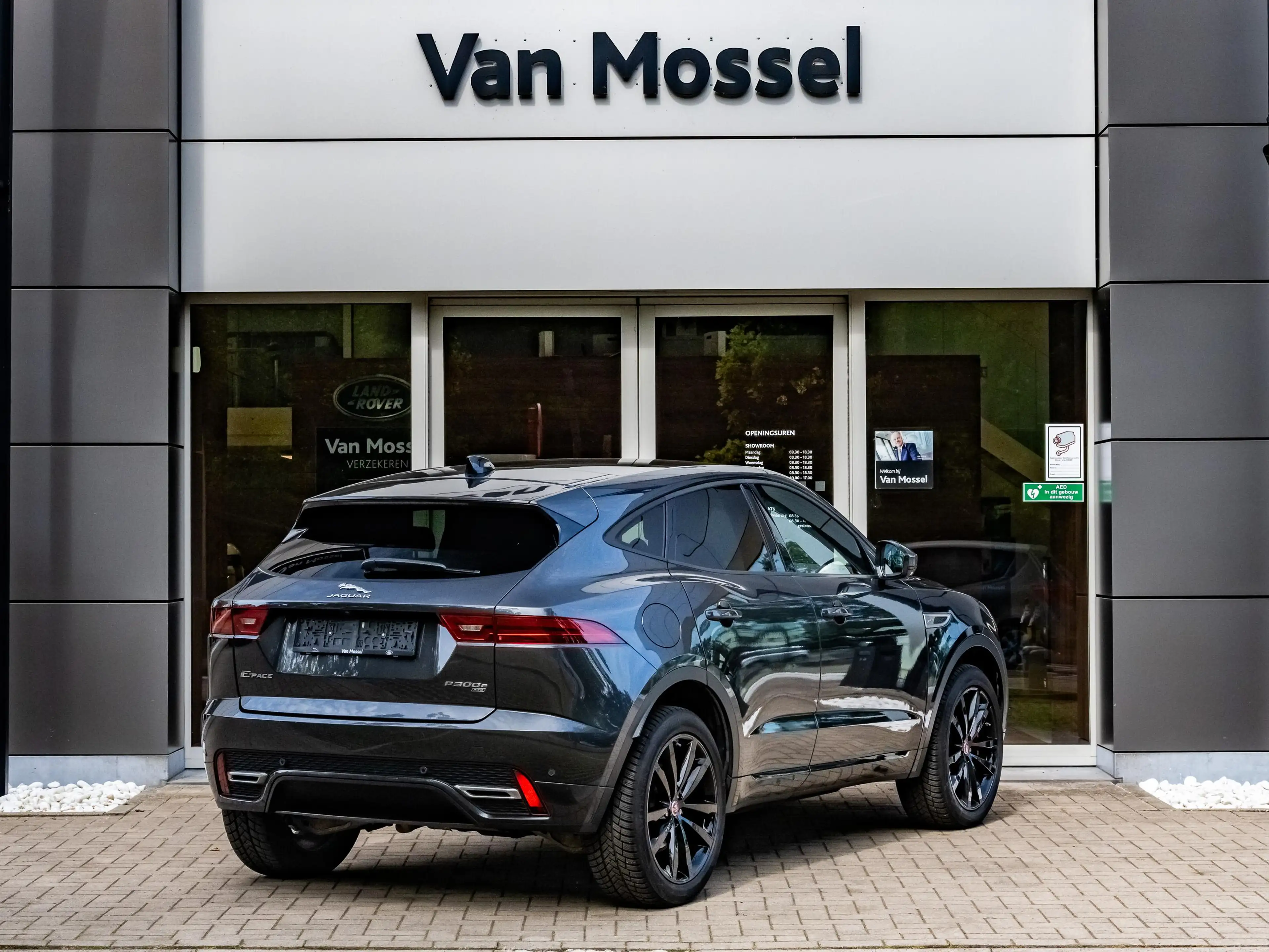 Jaguar E-Pace P300e R-Dynamic S | Adaptive CC | Carplay | Memory — photo 6