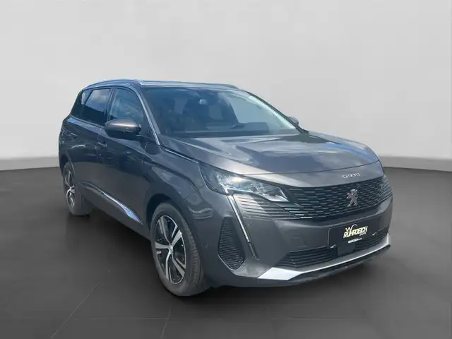 Peugeot 5008 view 7