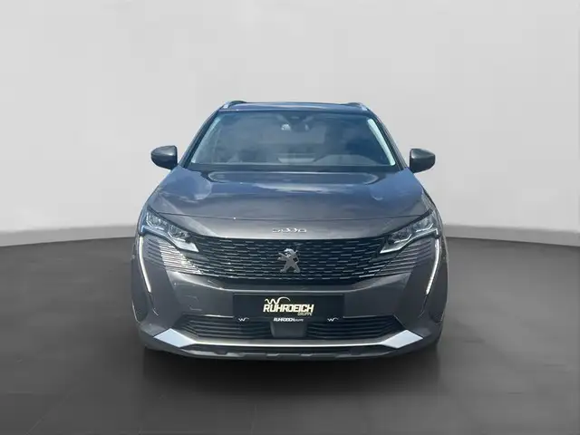 Peugeot 5008 view 6