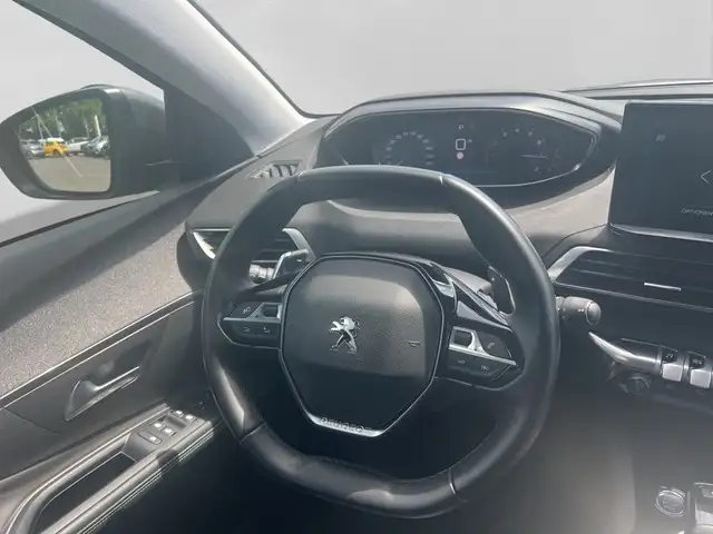 Peugeot 5008 view 13