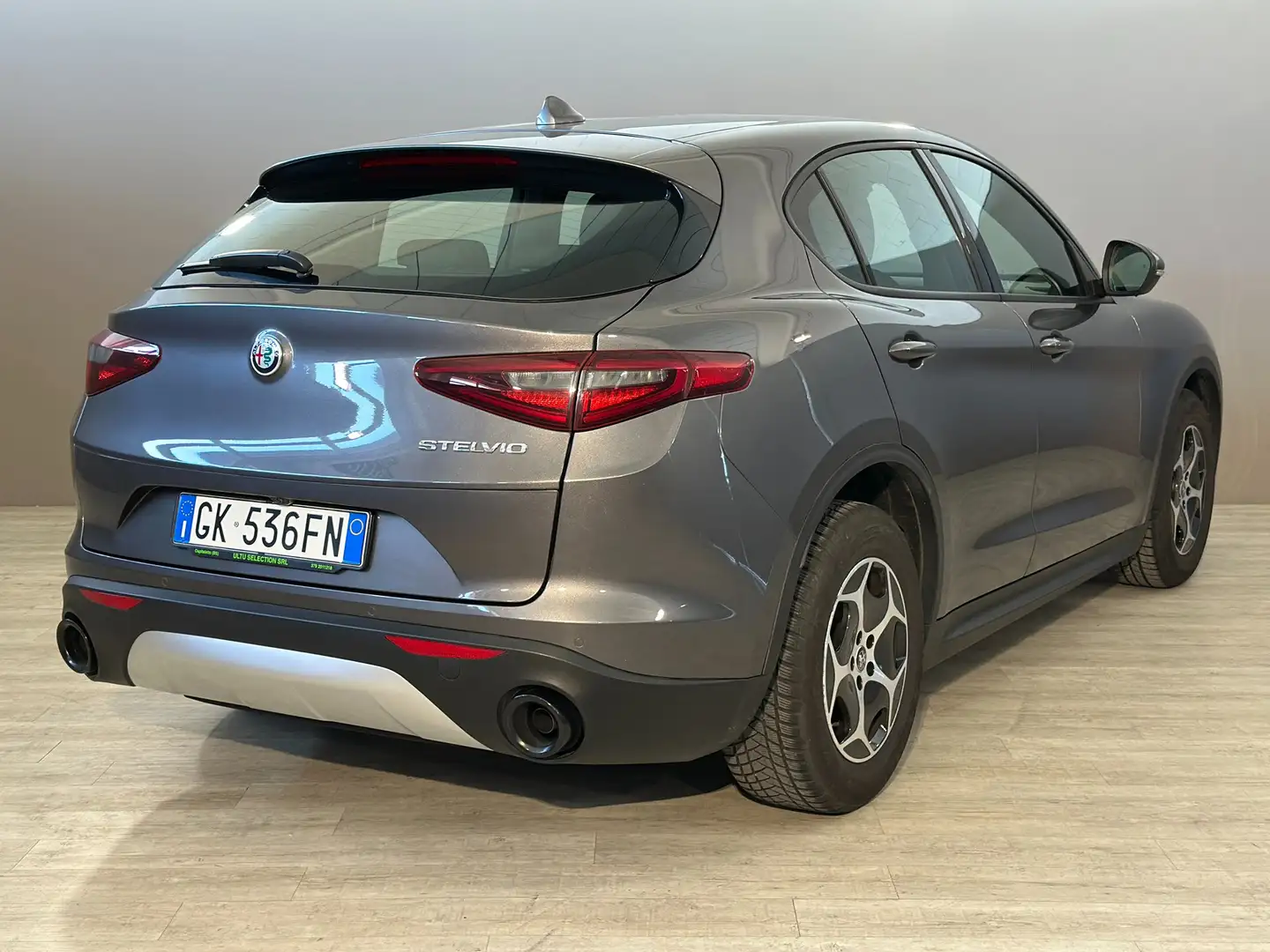 Alfa Romeo Stelvio 2.2 Super Business 160CV auto Grau - 2