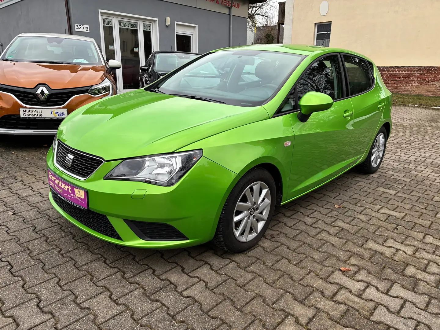 SEAT Ibiza Style Salsa / Sitzheiz. / AHK / Navi / Tüv neu Grün - 1