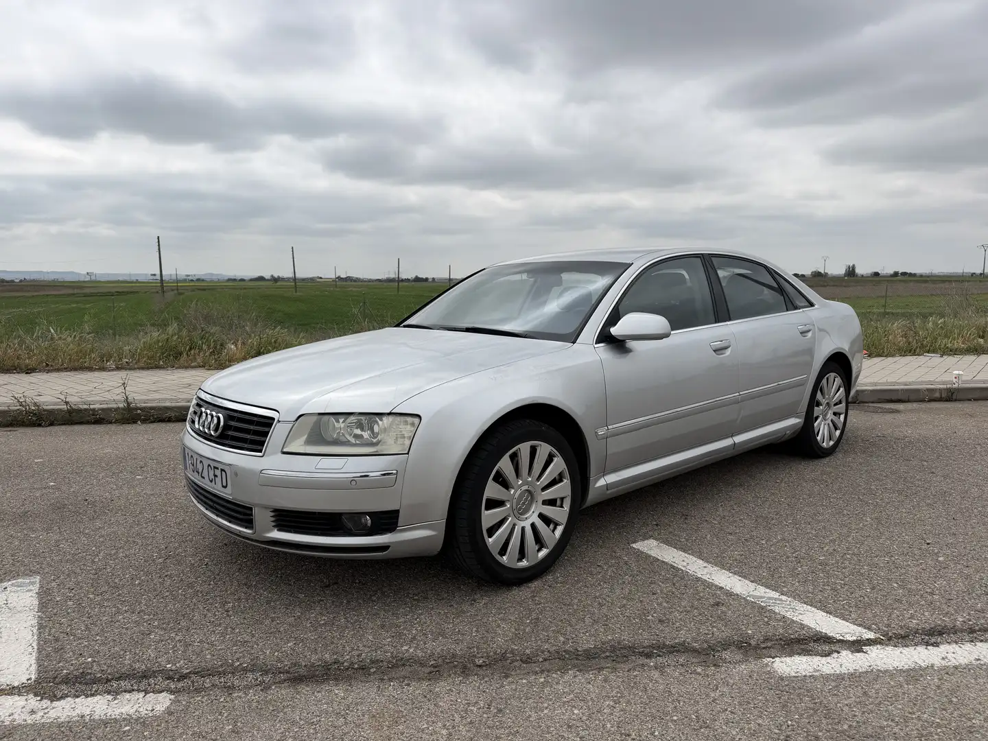 Audi A8 4.2 Quattro Tiptronic - 1
