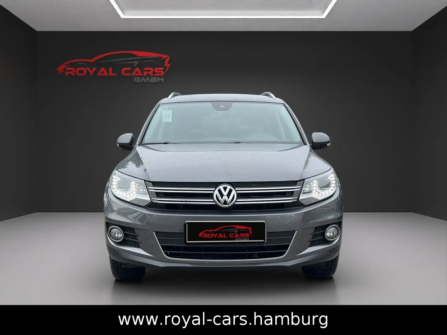 Volkswagen Tiguan Sport & Style 4Motion NAVI*LEDER*XENON*! Grey - 2