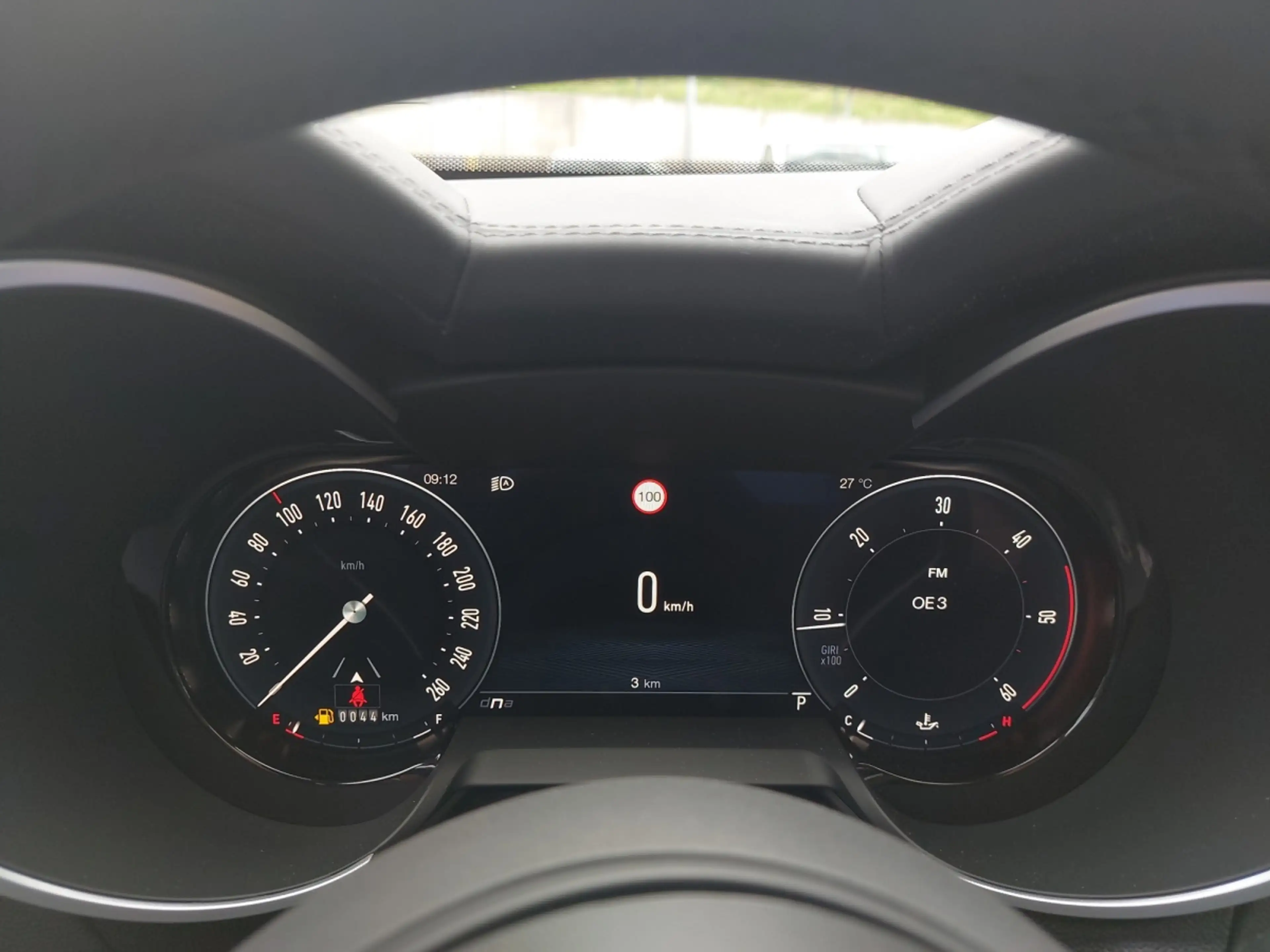 Alfa Romeo Stelvio Veloce 2,2 210PS Q4 — photo 15