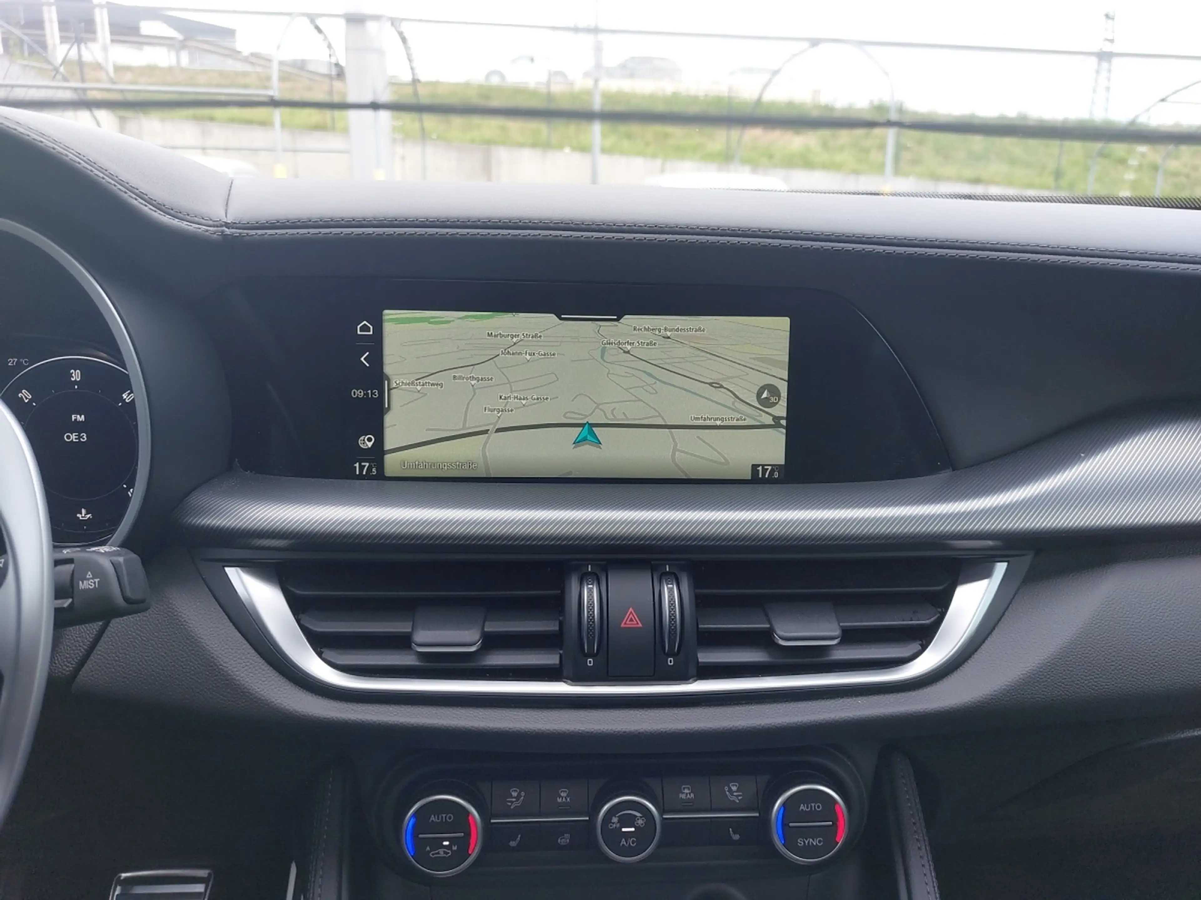 Alfa Romeo Stelvio Veloce 2,2 210PS Q4 — photo 10