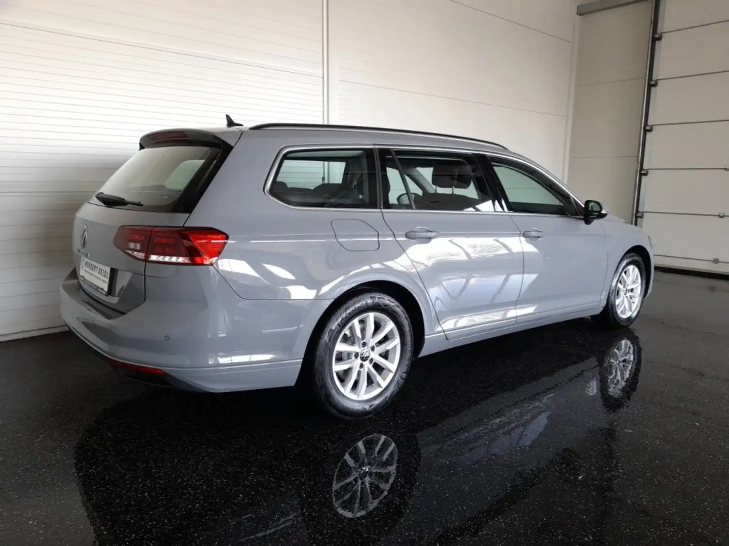 Volkswagen Passat Variant BUSINESS 2,0 TDI DSG *LED / NAVI / AHV & KAMERA / SPORTMASSAGESITZ / TRAVEL ASSIST* Grau - 2