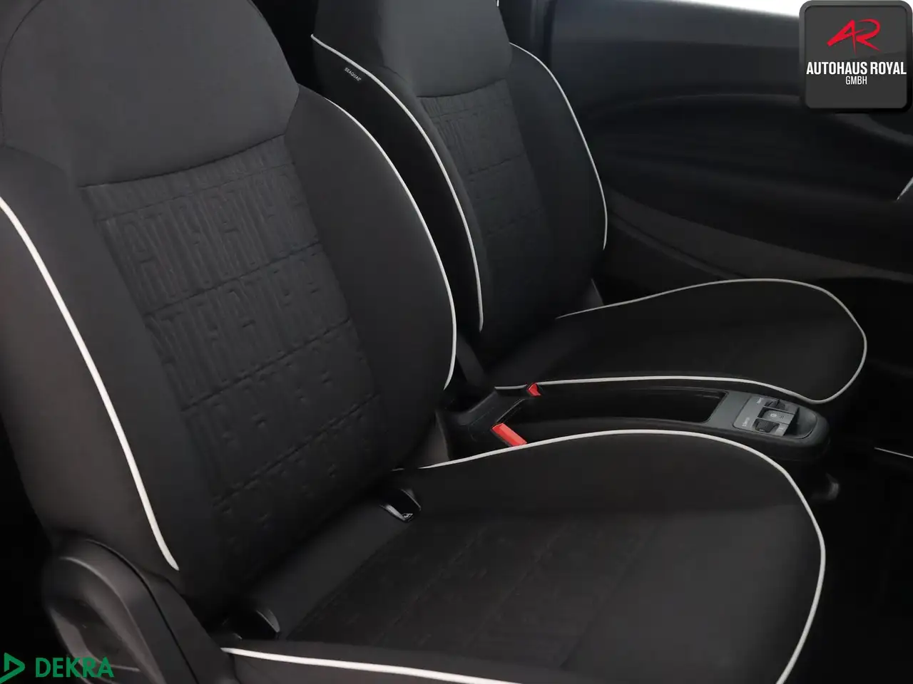 Fiat 500 500 e KEYLESS,NAVI,CARPLAY,AMBIENTE,TEMPOMAT,1HD 10