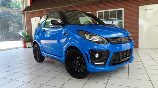 Ligier JS 50 JS50 Ultimate DCI 18 tkm 1.Hand