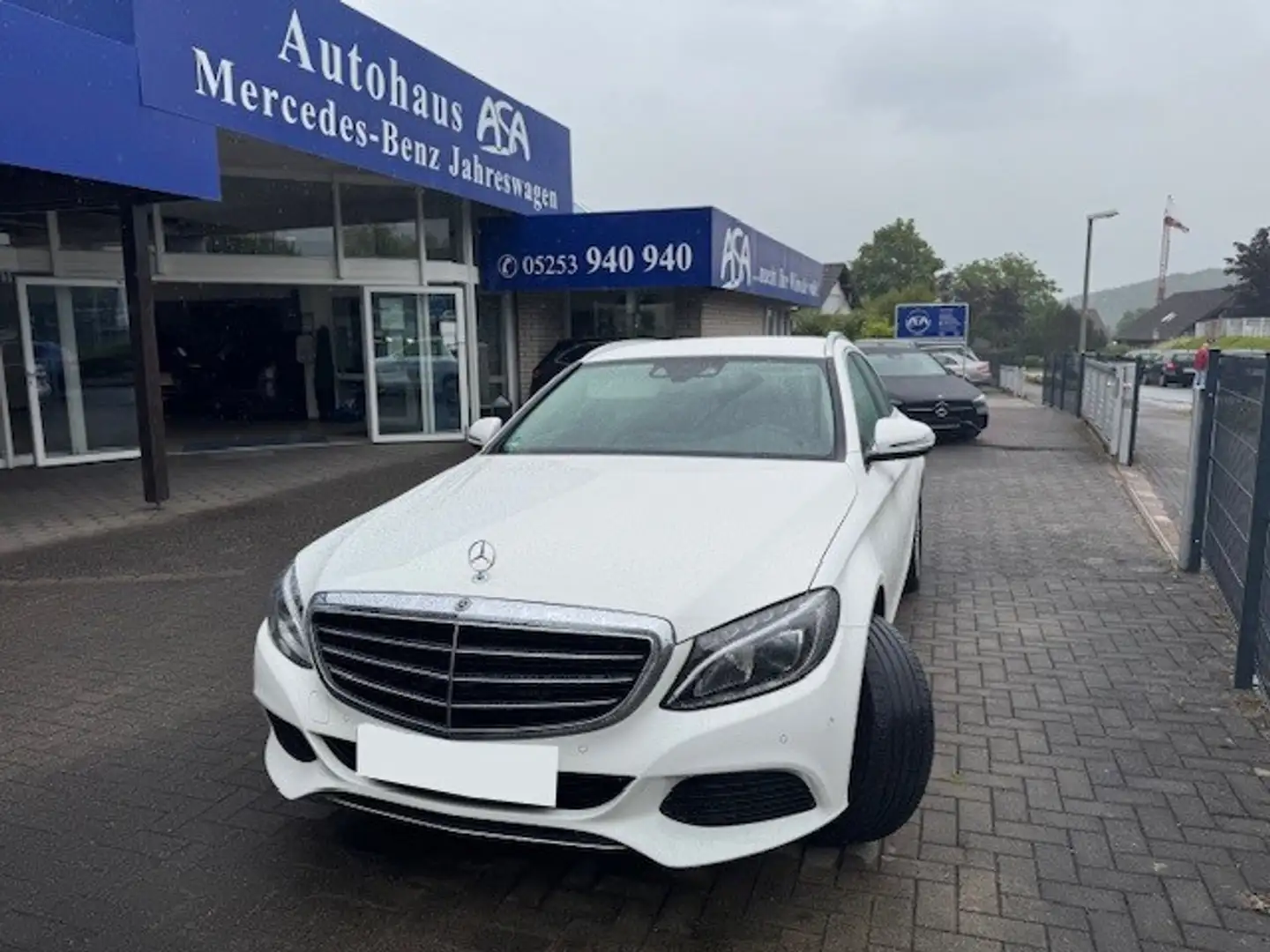 Mercedes-Benz C 200 T Modelljahr 2018+Exclusive+8xAluräder+Kamera+Tot Blanc - 2