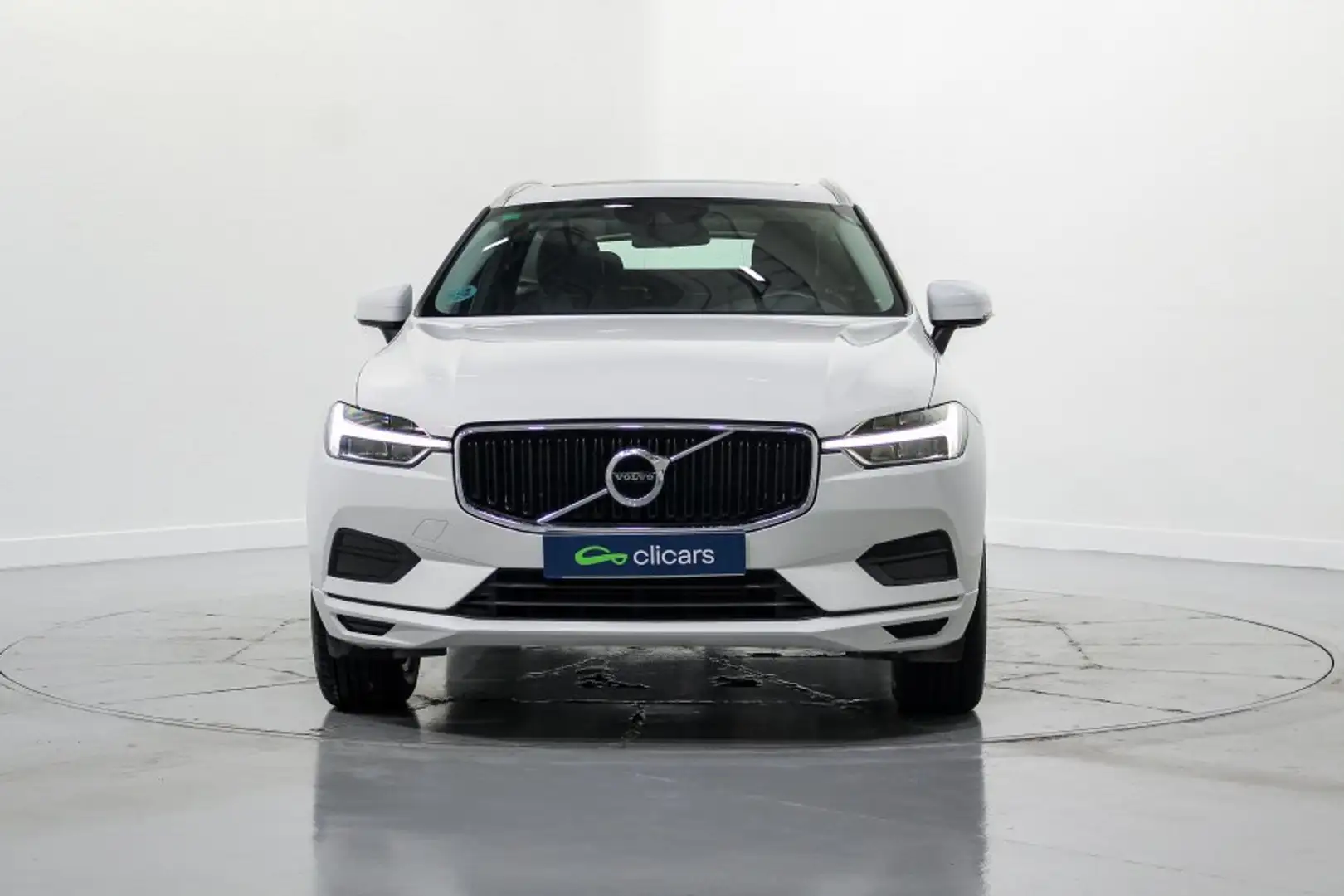Volvo XC60 D4 Momentum Aut. Blanco - 2
