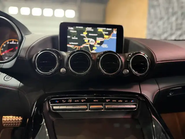 Mercedes-Benz Amg GT view 14