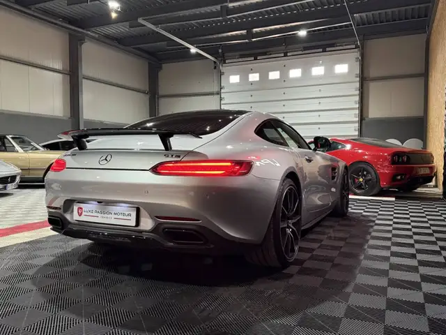 Mercedes-Benz Amg GT view 6