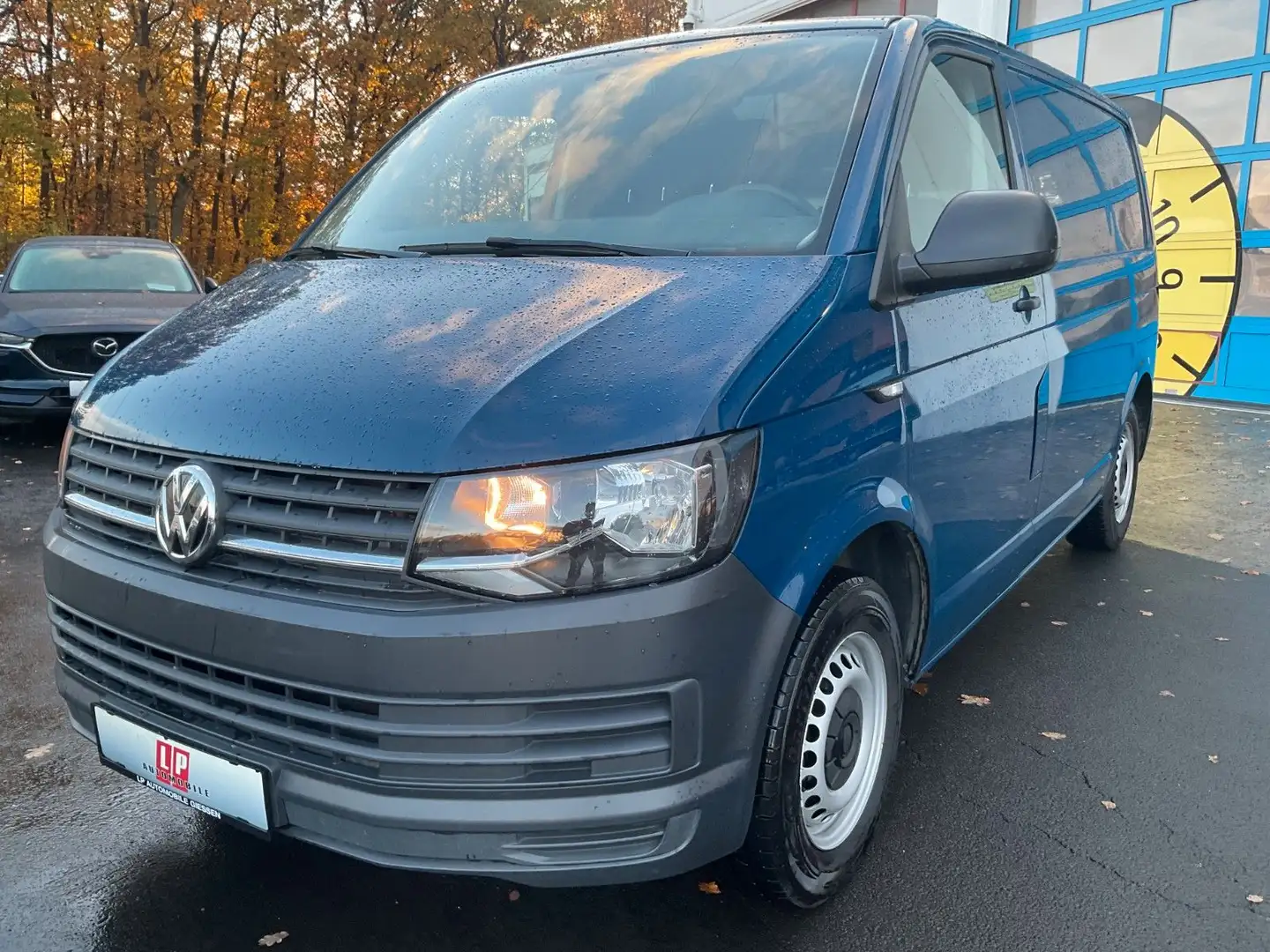 Volkswagen T6 Transporter 2.0 TDI Regalsystem 3.Sitzer Blau - 1