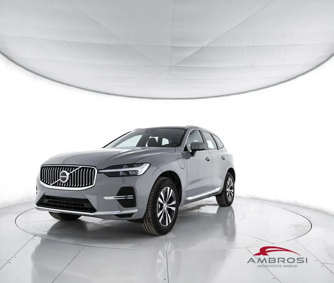Volvo XC60 T6 AWD Plug-in hybrid Elettrica/Benzina Essential Bright Gris - 1