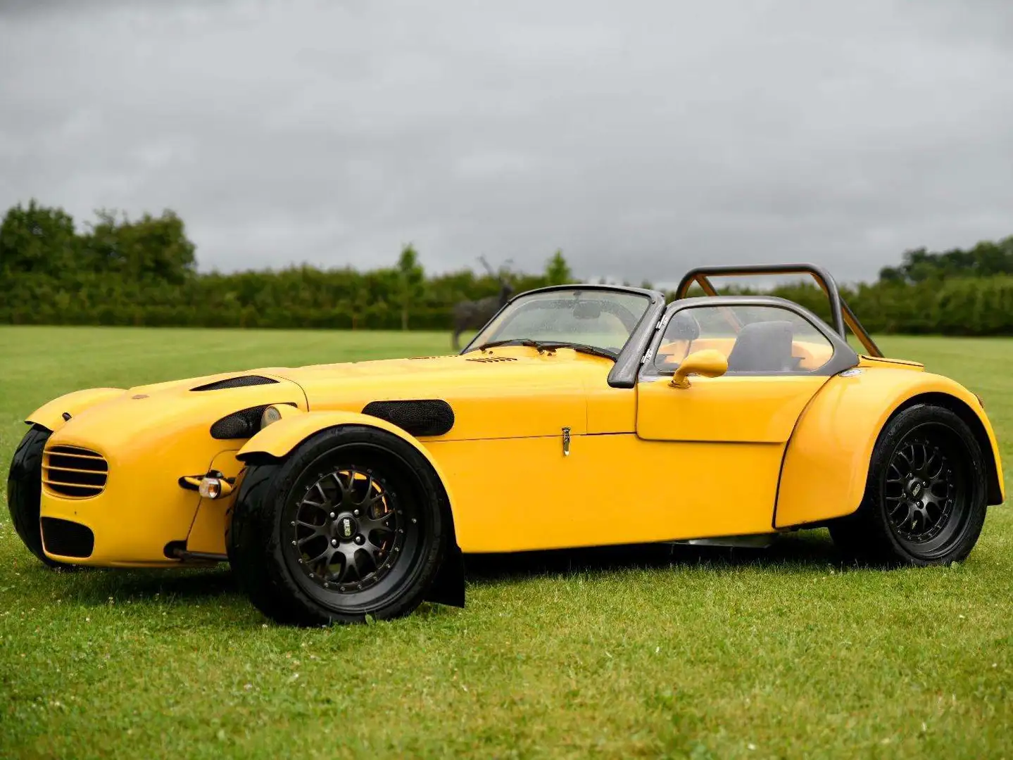 Donkervoort D8 Yellow - 1