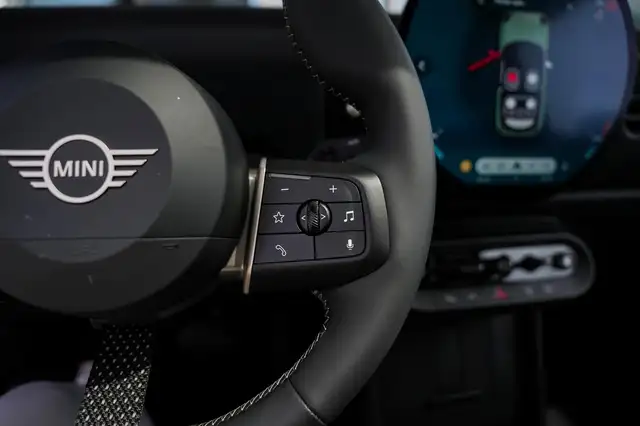 Mini Cooper Cooper view 12