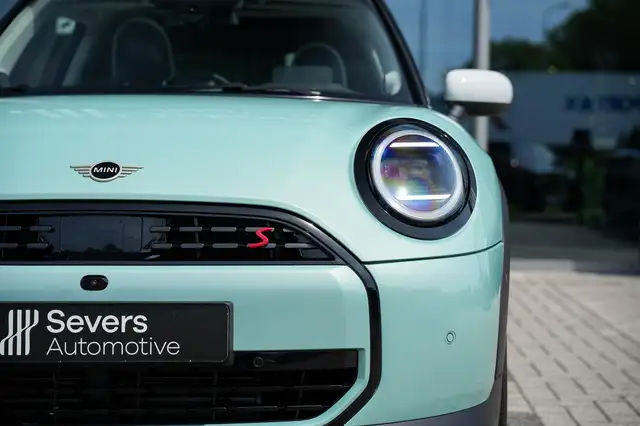 Mini Cooper Cooper view 25