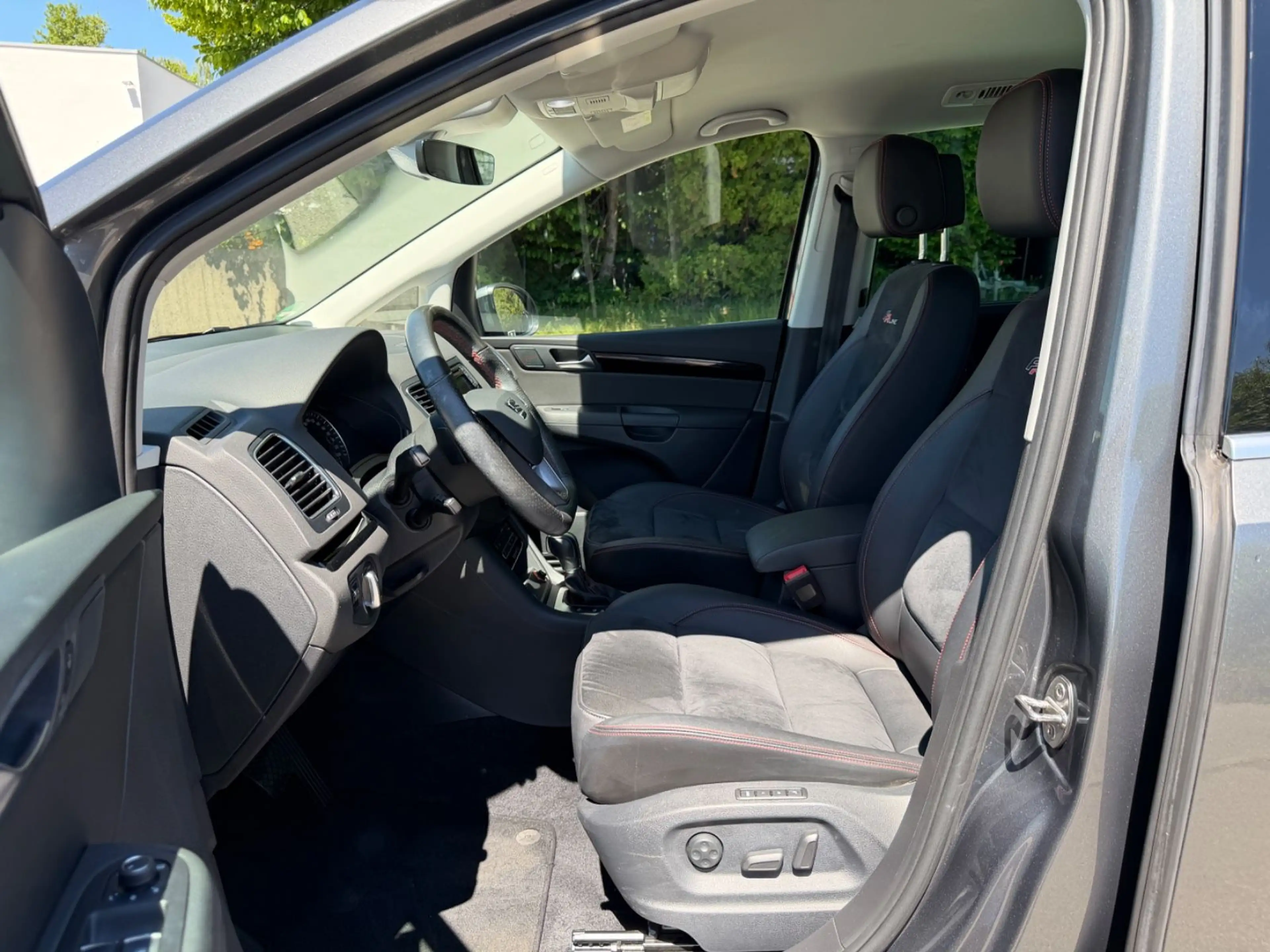 SEAT Alhambra FR-Line NAVI/ACC/AHK/1.Hd — photo 6