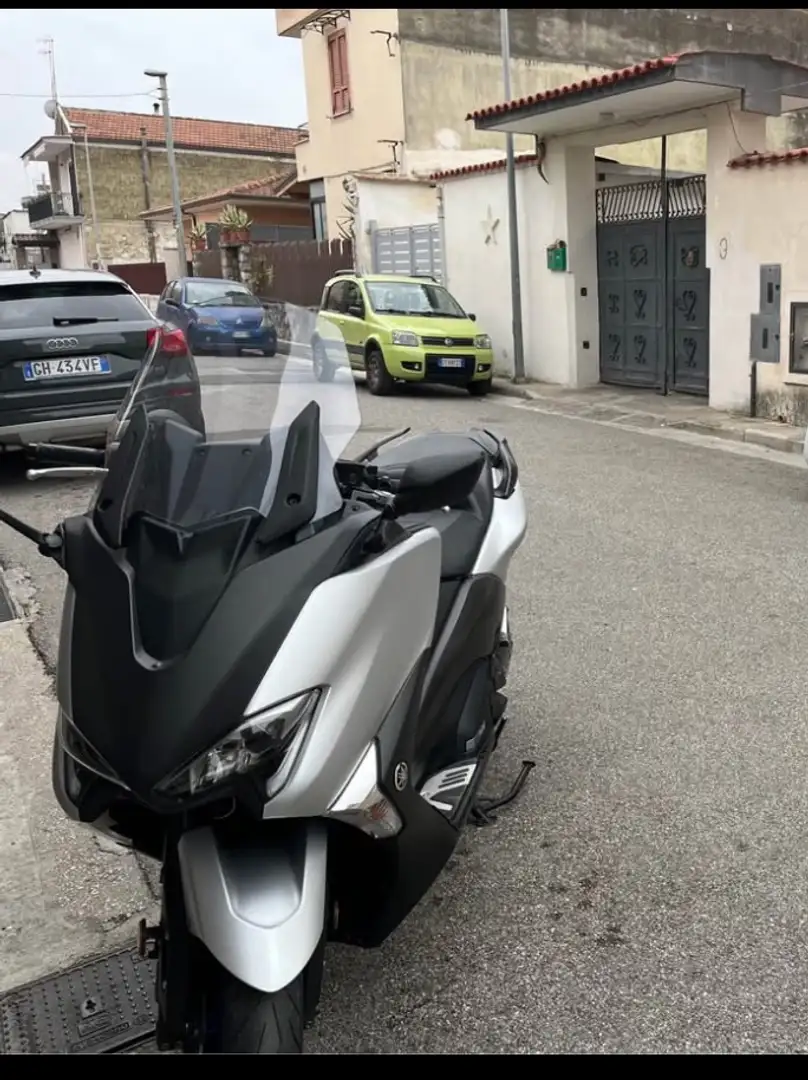 Yamaha TMAX 530 Grigio - 1