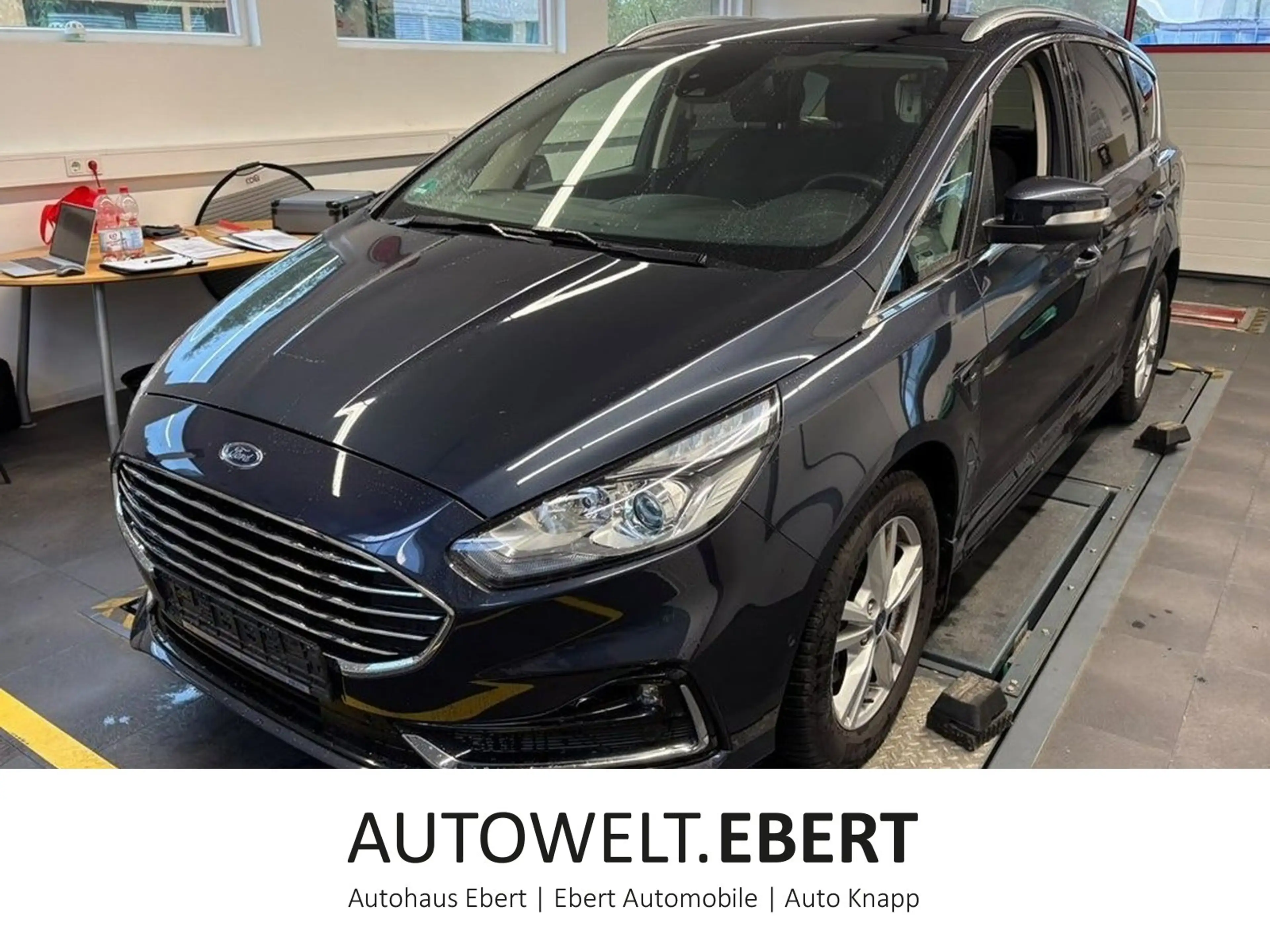 Ford S-Max 1.5 Titanium KAMERA/7-SITZE/TEMPOMAT/NAVI/