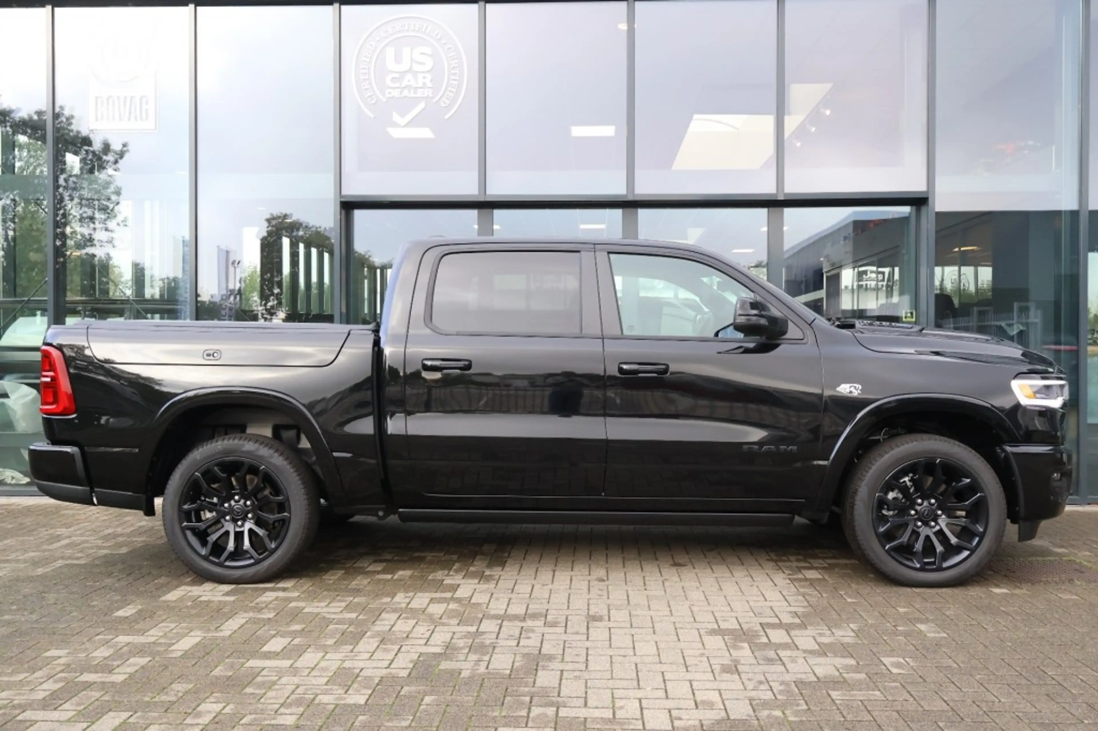 Dodge RAM 1500 5.7i V8 4x4 HEMI LIMITED / NEW MODEL 2026 — photo 13