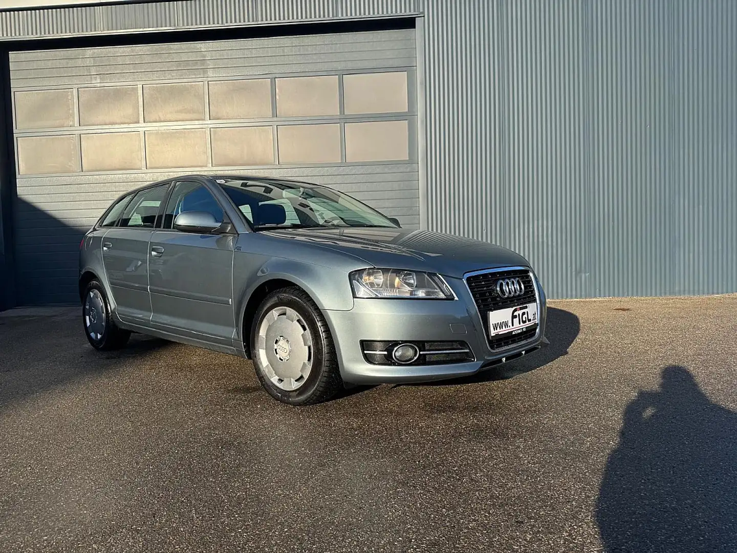 Audi A3 SB Select 1,6 TDI DPF Silber - 1