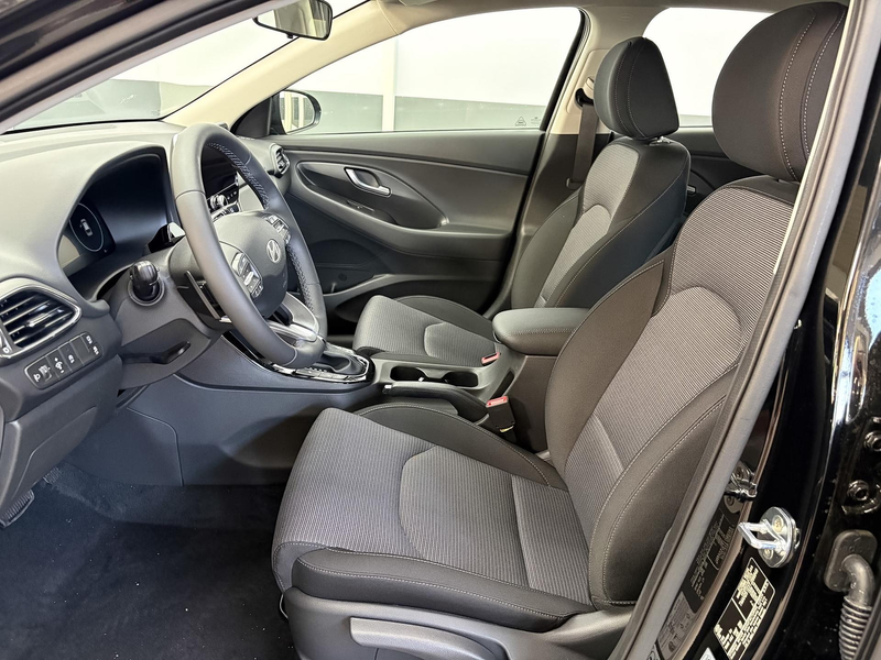 Hyundai i30 STYLE DCT ALU SHZ NAVI RFK PDC 1.6 T-GDi DCT 11... — photo 10